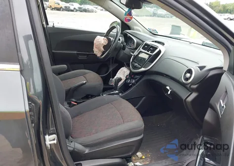 2019 Chevrolet Sonic Lt Auto from USA, damaged, VIN 1G1JD6SB6K4117712